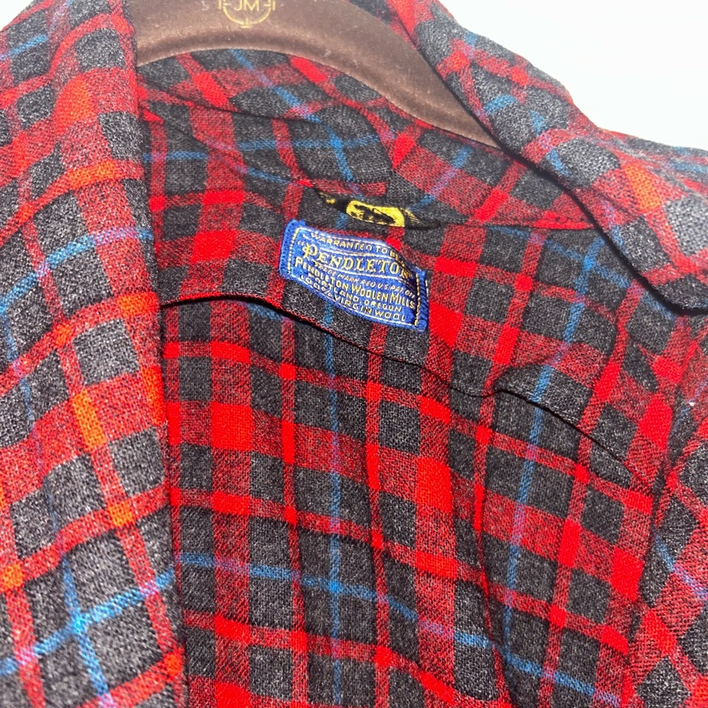 Pendleton Red And Black Checkered Robe - image 4